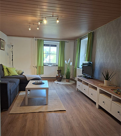 Geräumiges Wohnzimmer